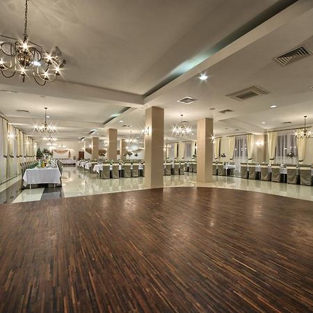 Hotel Stara Fabryka Malogoszcz Exterior foto