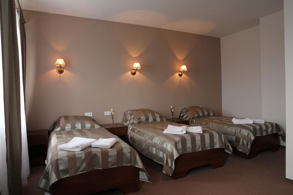 Hotel Stara Fabryka Malogoszcz Cameră foto