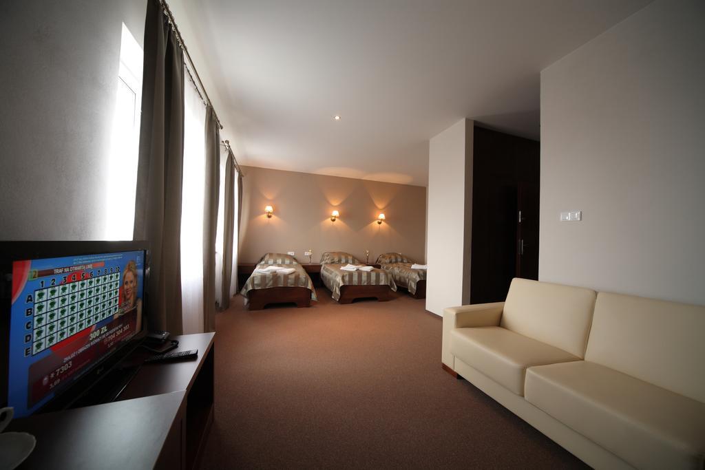 Hotel Stara Fabryka Malogoszcz Cameră foto