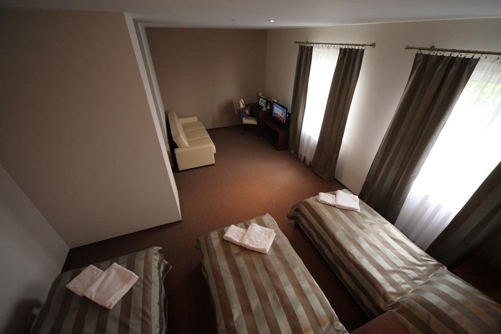 Hotel Stara Fabryka Malogoszcz Cameră foto